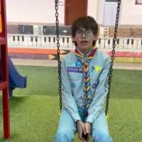 Scout dando mensaje motivacional 
