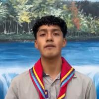 Scout dando mensaje motivacional