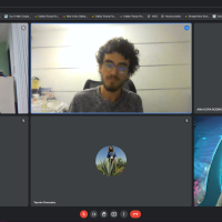 Algunos lideres de equipos con un asesor del proyecto