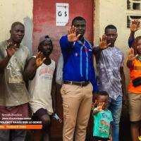 Avec le soutien des jeunes du quartier 