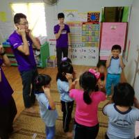 Students dance along to "Head, Shoulders, Knees and Toes"