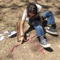 referencia cardinal a 90 grados de la primera (Norte - Sur)