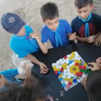 esta es una actividad que realizamos con la manada es un cuadro de arte