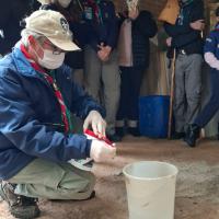 Dia da oficina de sabão conduzida pelo Chefe Carlos