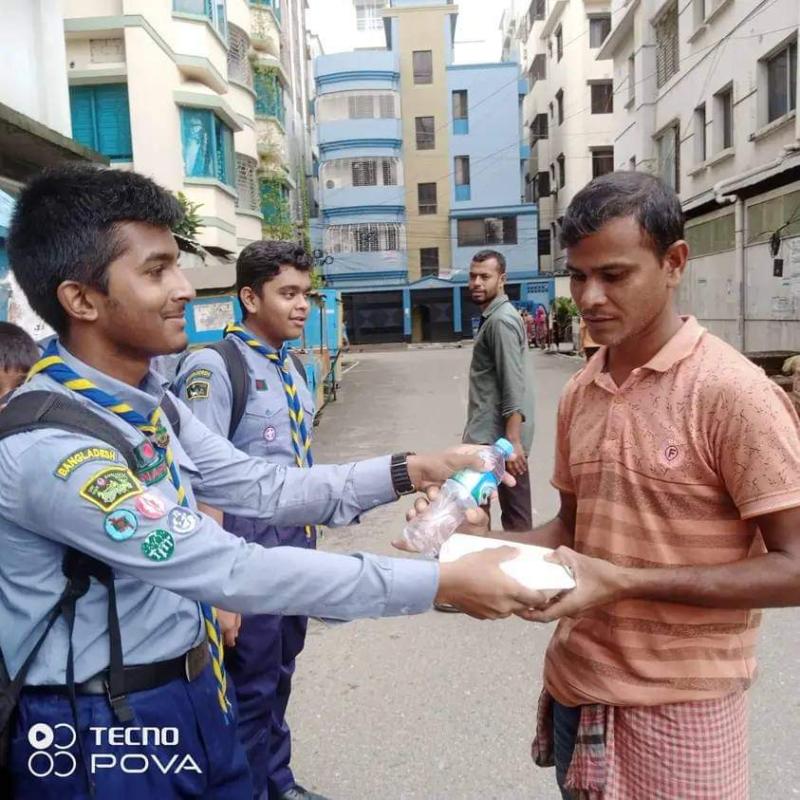 I am greatful for giving food. Who need to food. It was very greatful and humbel