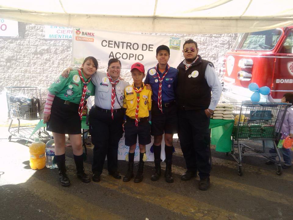 Proyecto 'SIEMPRE LISTOS PARA AYUDAR'' apoyo a la comunidad Banco de Alimentos recolactando alimentos en el centro comercial  y Parroquia de Fatima en el control del transito en la peregrinación a 
