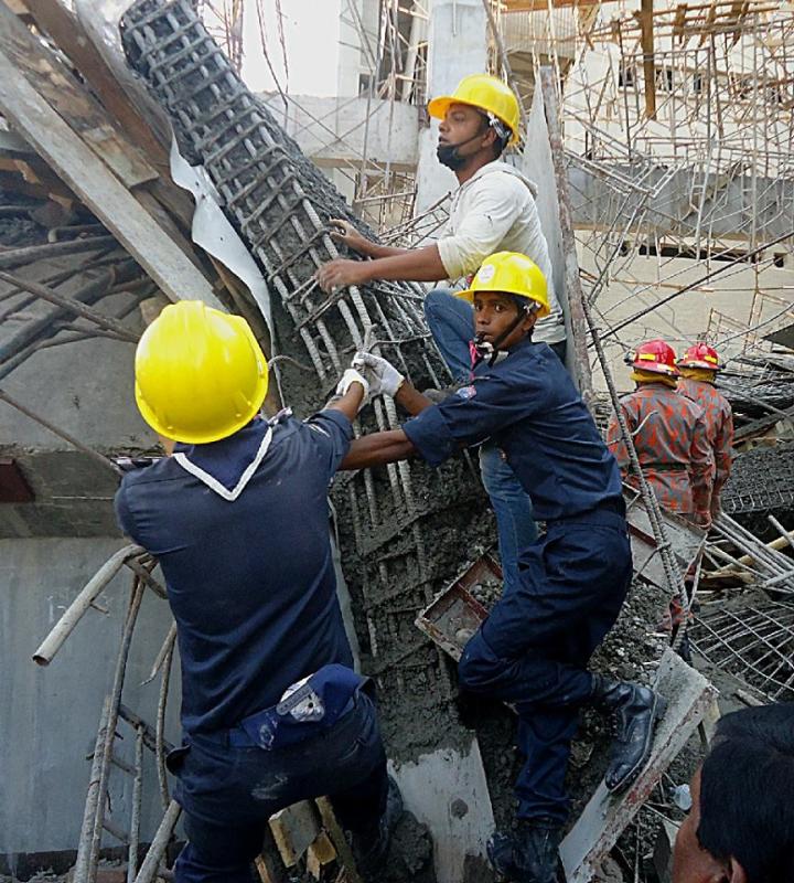 A Rover Scout Team's Quick Response To A Rescue Operation (Mongla Zilla Sea Rover Scout Group)