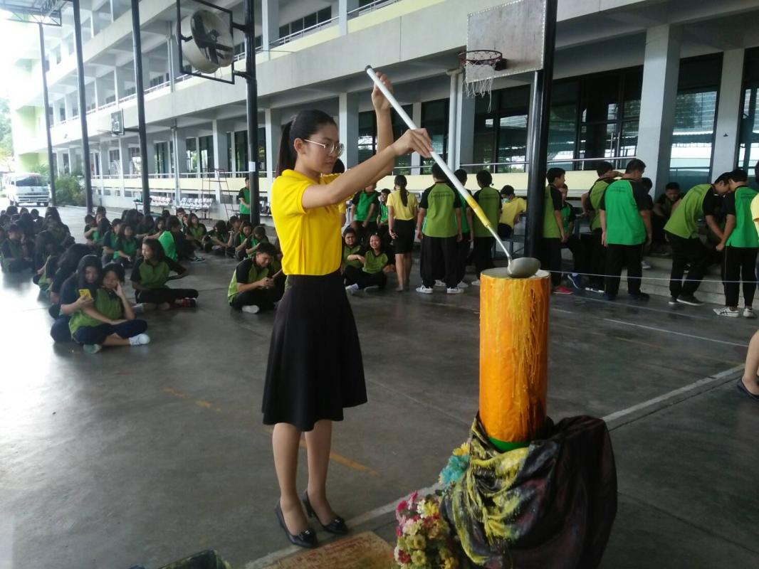 กิจกรรมหล่อเทียน