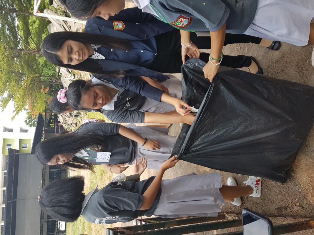 ร่วมกิจกรรมสานสัมพันธ์พี่น้อง