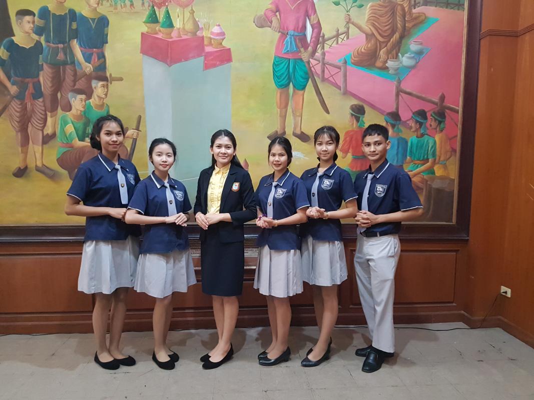 นำนักเรียนเข้าร่วมแข่งขันทักษะมารยาทไทย