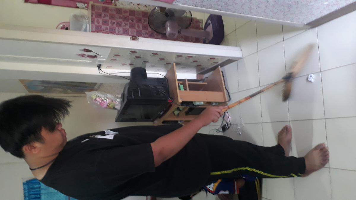 กวาดบ้าน