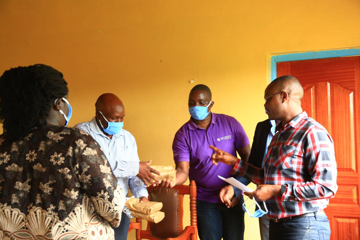 Scouts Support Mudslide Victims in Kenya