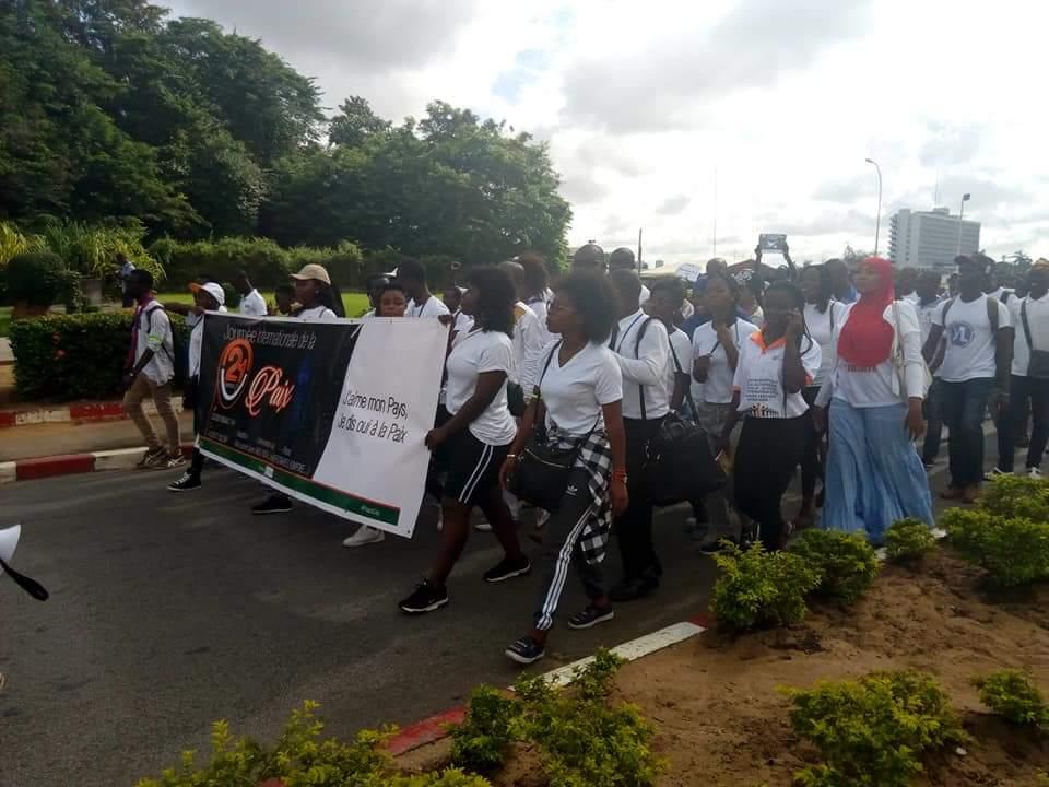 LES SCOUTS MESSAGERS DE PAIX DE CÔTE D'IVOIRE DISENT OUI A LA PAIX