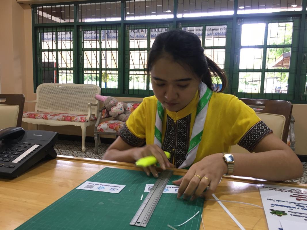 จิตอาสา ทำนามบัตรตัวแทนลูกเสือโลก