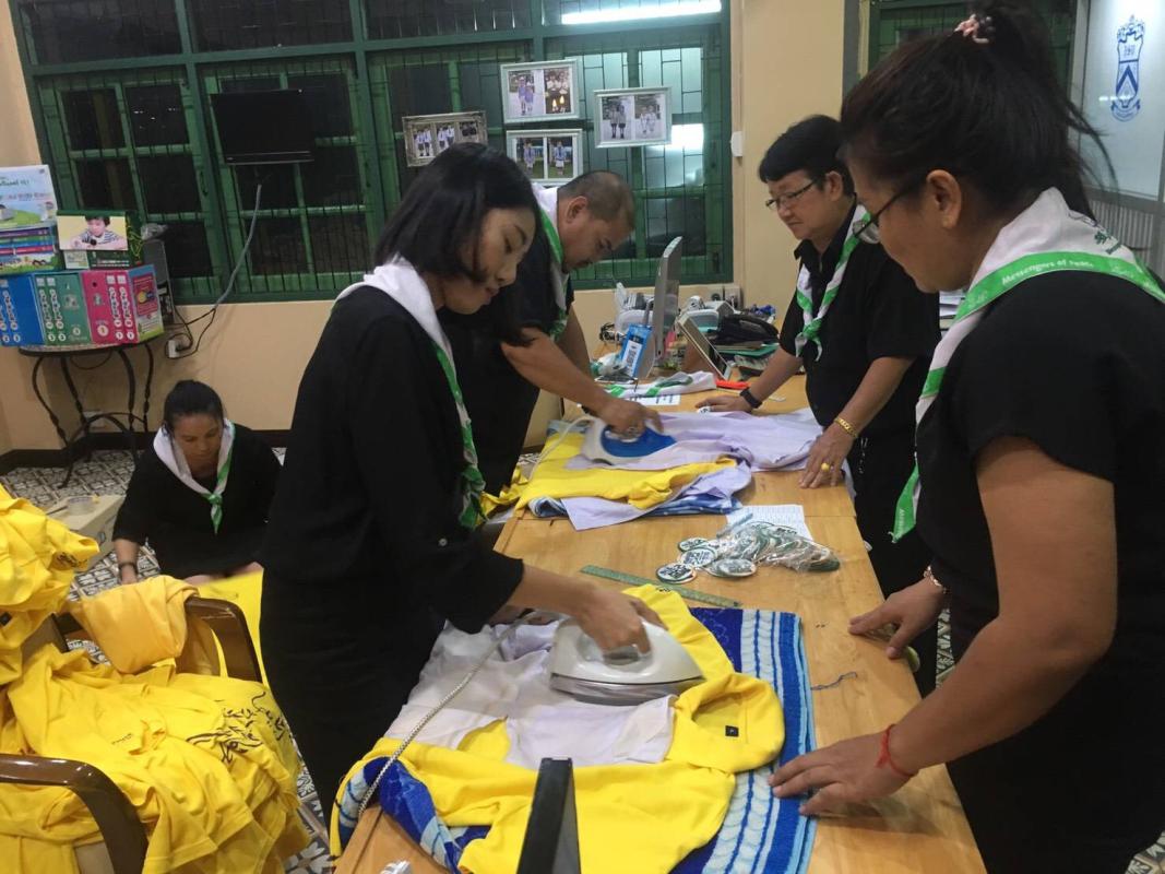 จิตอาสา ทำเสื้อ MoP