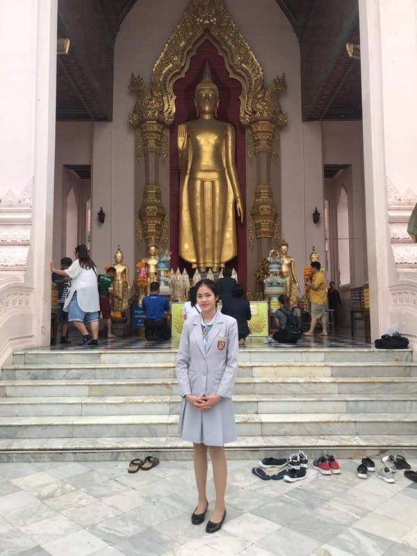 เข้าวัดทำบุญ 