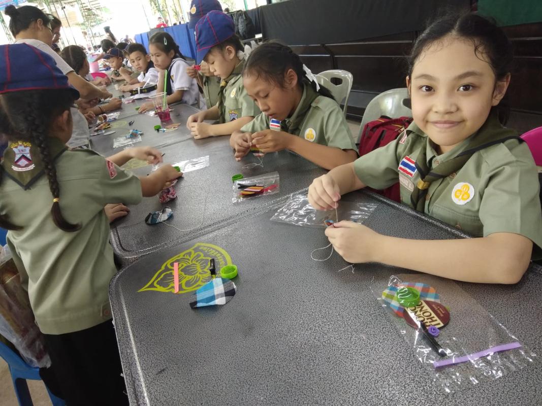 กิจกรรมทำกิ๊ฟติดผมที่พิพิธภัณฑ์หุ่นขี้ผึ้งไทย