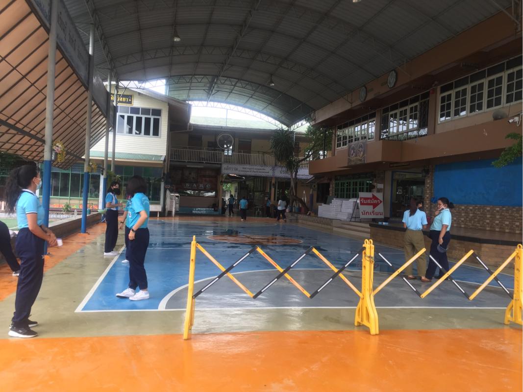 จิตอาสา การทำจุดเว้นระยะห่าง