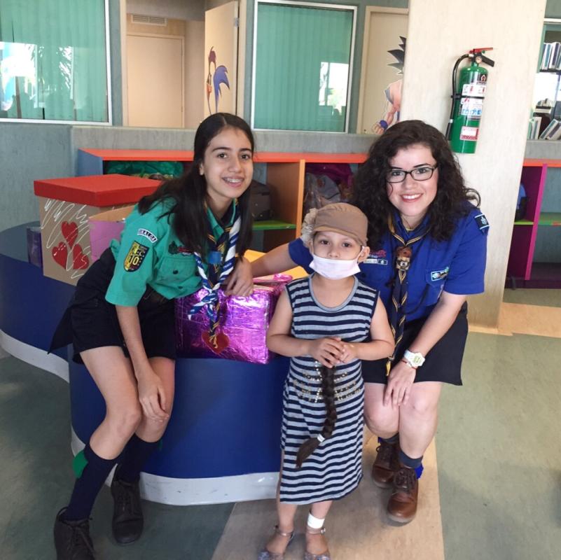 Entrega de donaciones •Dona tu cabello, dona esperanza•