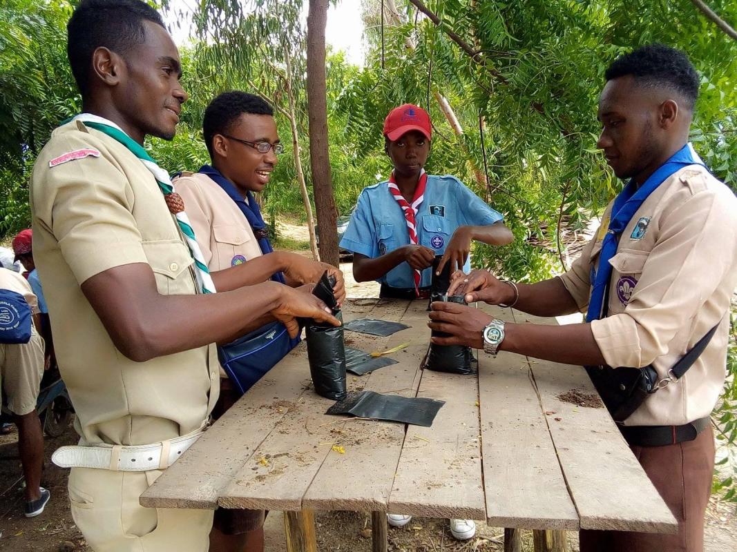 Les Tily du Menabe en action pour la reforestation de Madagascar