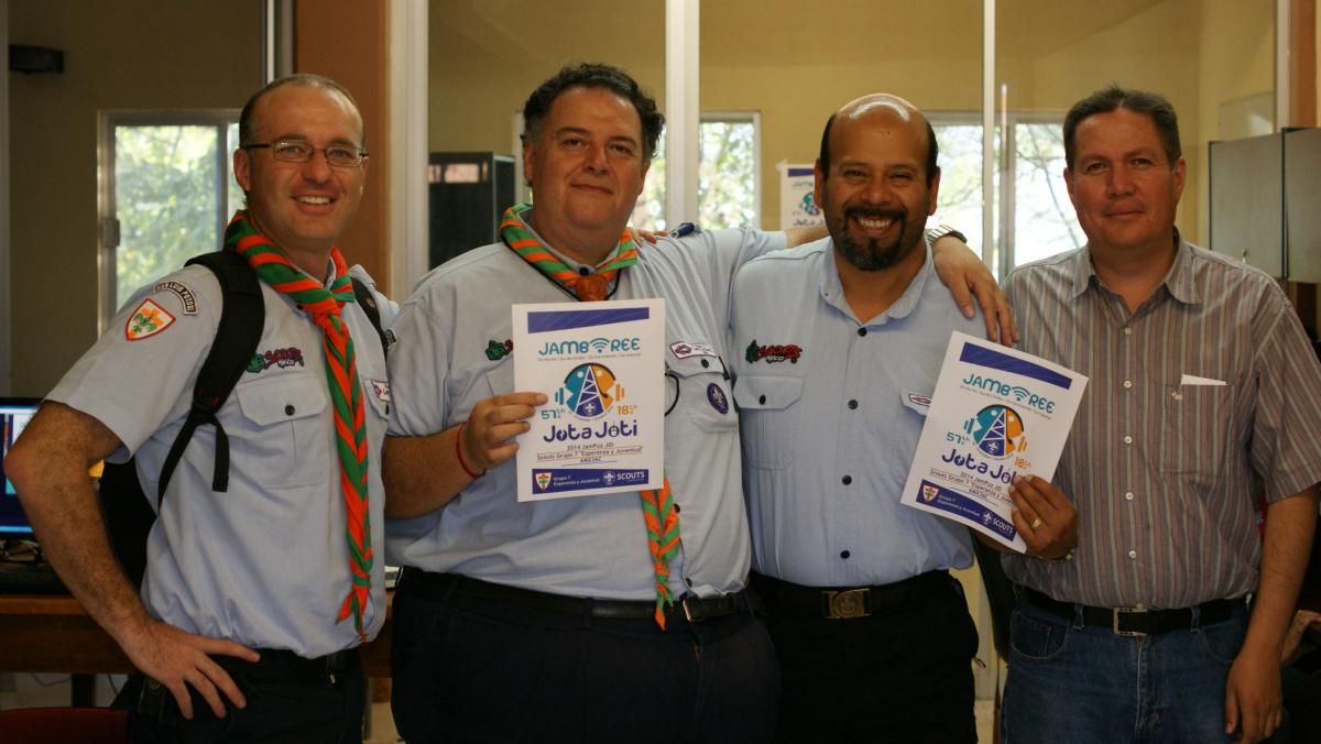 Organizadores del la Base