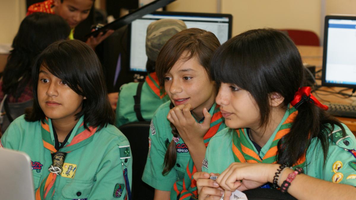 Tropa femenina "Hydras" del Grupo 7 de San Luis Potosí, durante el Jota Joti 2014