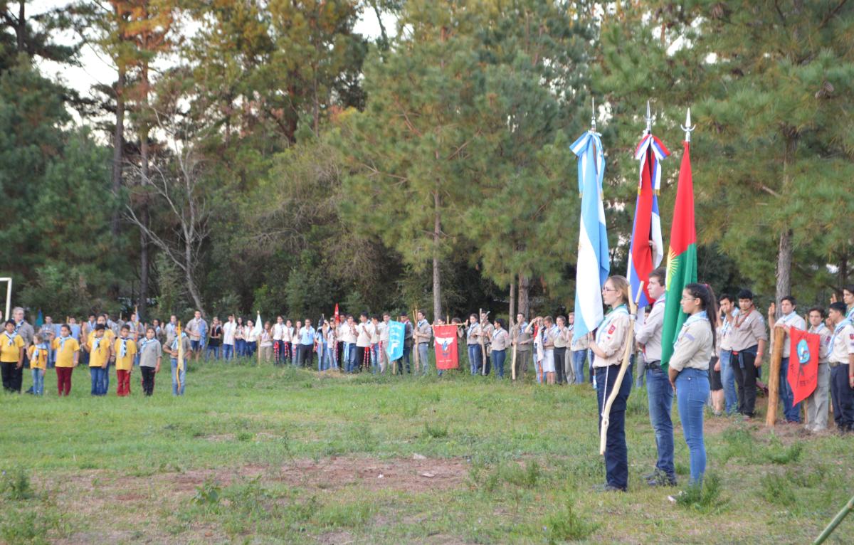 Grupo Escoteiro Ijuí - 300°/RS participa de Acampamento na República da Argentina