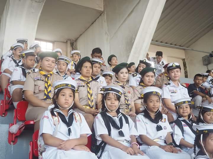 ร่วมพิธีสวนสนาม