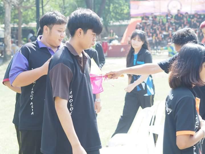 รวมกิจกรรมงานกีฬาสีเล่นเก้าอี้ดนตรี
