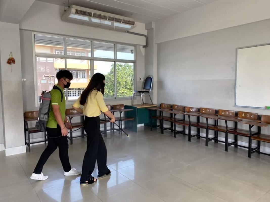 ทำความสะอาดวิทยาลัยฯ เพื่อป้องกันโรค COVID-19