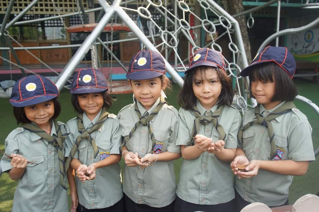 บำเพ็ญประโยชน์