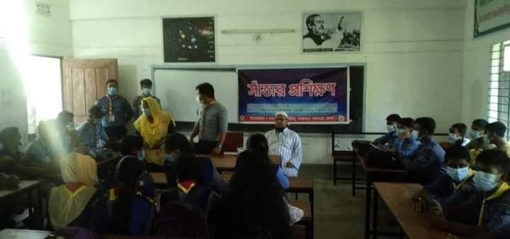 বাংলাদেশ স্কাউটস সান্তাহার উপজেলায় সাতার প্রশিক্ষণ অনুষ্ঠিত হয়।