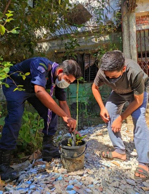 "প্লাষ্টিক টাইড টার্নার চ্যালেঞ্জ ব্যাজ'' - প্রারম্ভিক পর্যায়