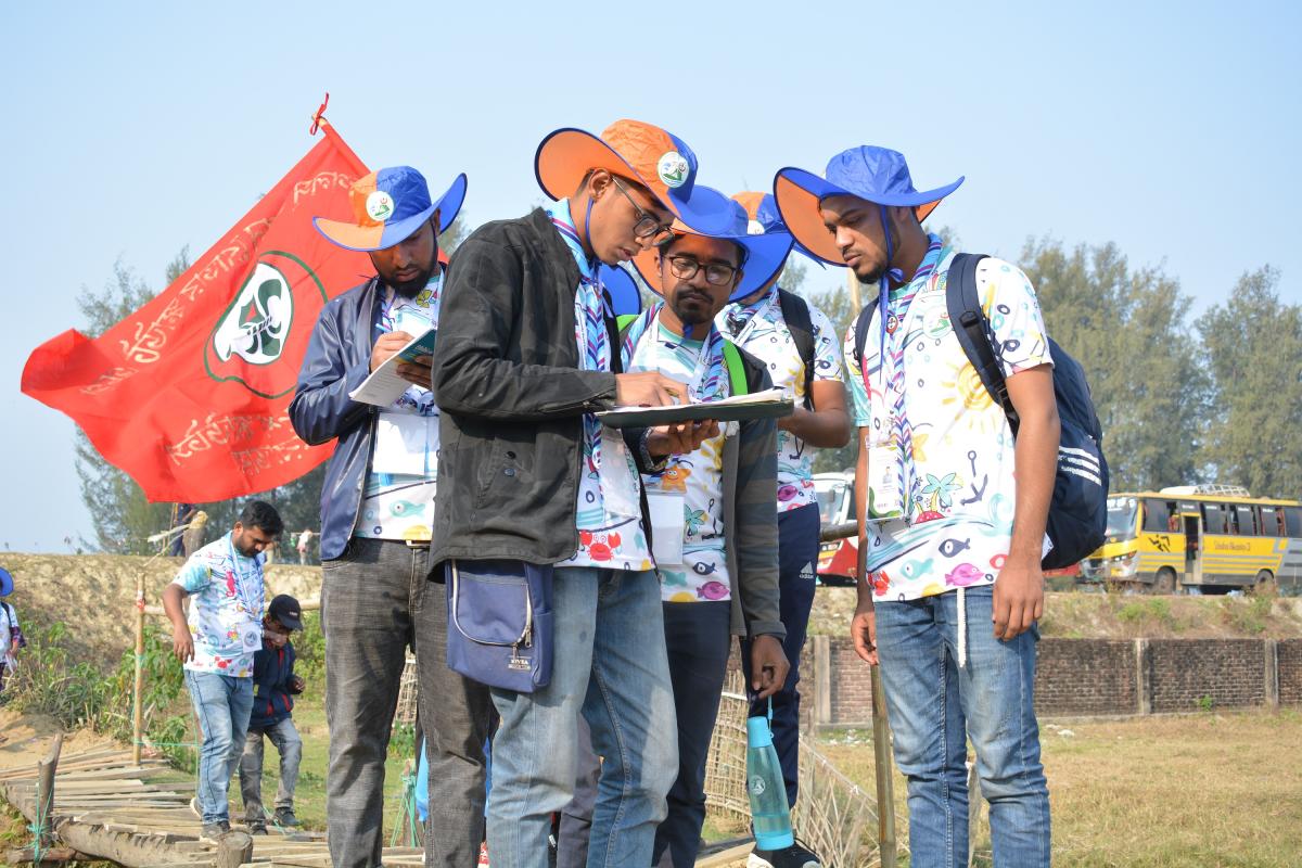 কমিউনিটি বেইজড স্কাউট ক্যাম্পে রোমাঞ্চকর কার্যক্রম ছিলো হাইকিং..!