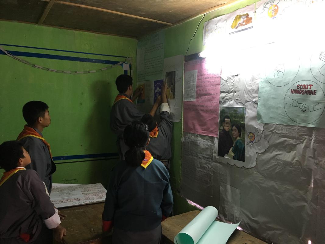 Putting up Scout Den  