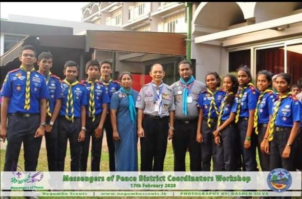 With many scouts Srilanka Scout Assosiation organize a practical session to introduce MESSENGERS OF PEACE 