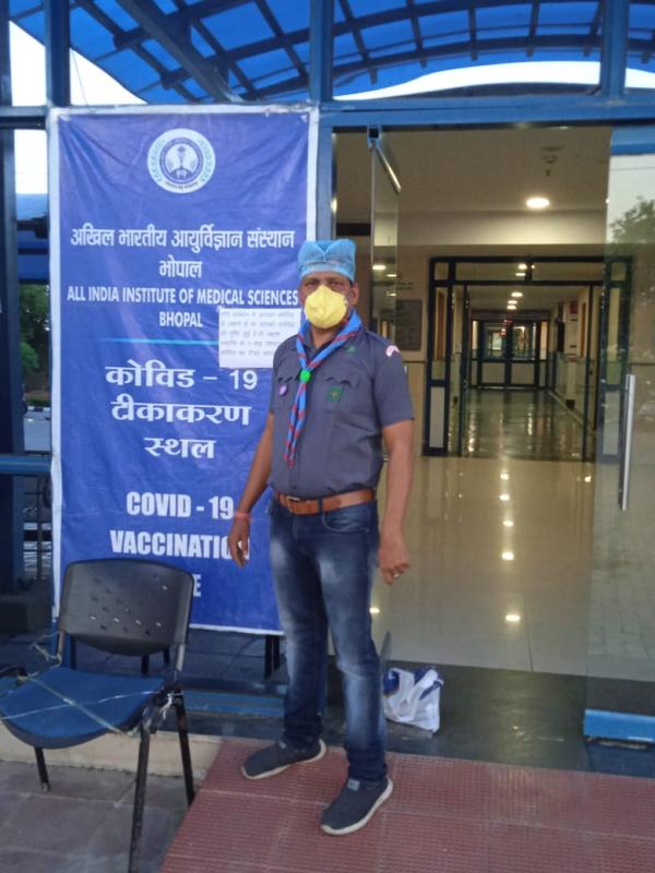 Corona Patient was distributed breakfast water and was cared for