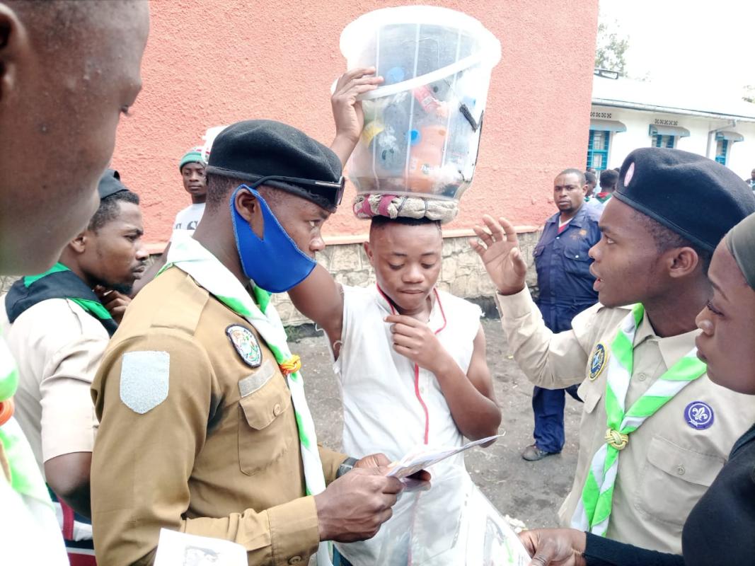 APRES L’ERUPTION DU VOLCAN NYIRAGONGO, LES SCOUTS DE GOMA ON ETE INITIES AUX CONDUITES A TENIR PENDANT UNE ERUPTION VOLCANIQUE