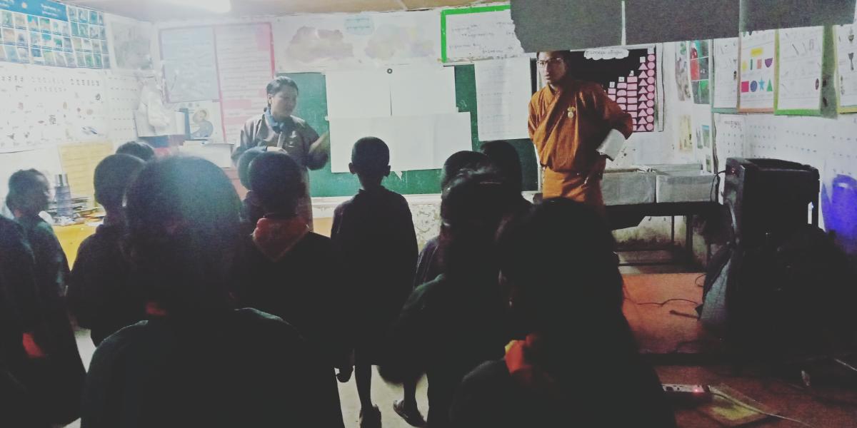 Hand signal Teaching. 