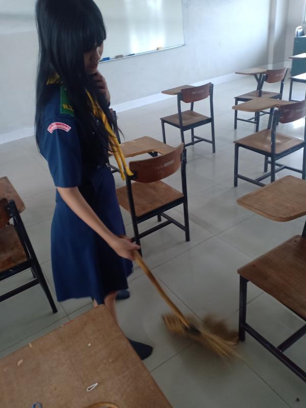 ทำความสะอาดห้องเรียน
