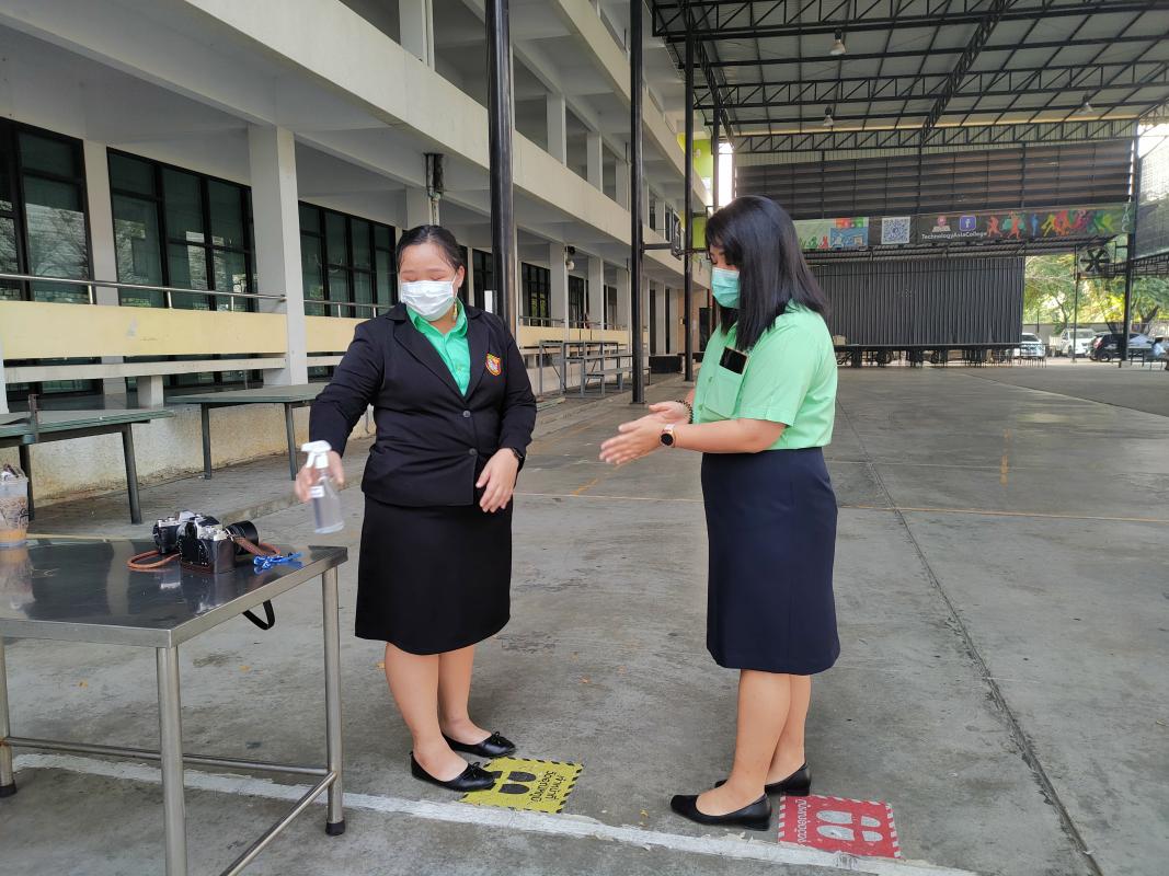 ดูแลจุดคัดกรองตรวจวัดอุณหภูมิโควิด 19