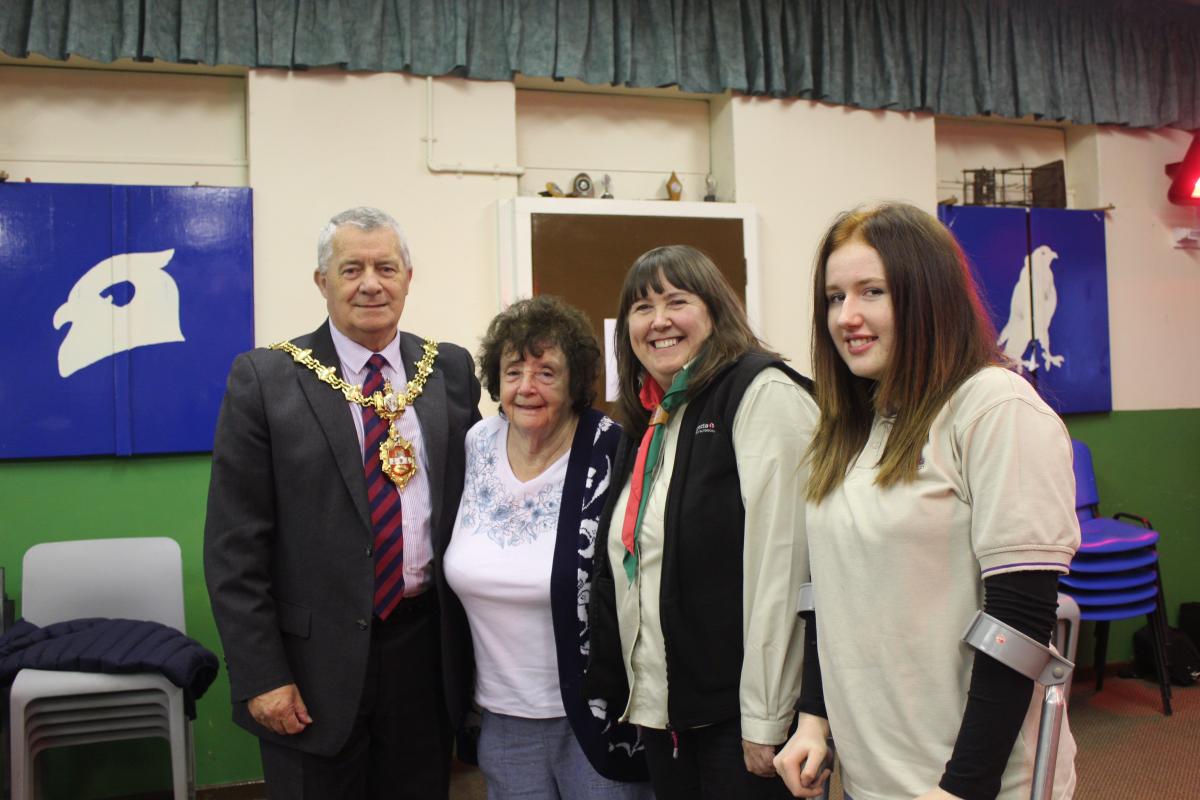 Local Mayor Visits 1stWallheath Scouts