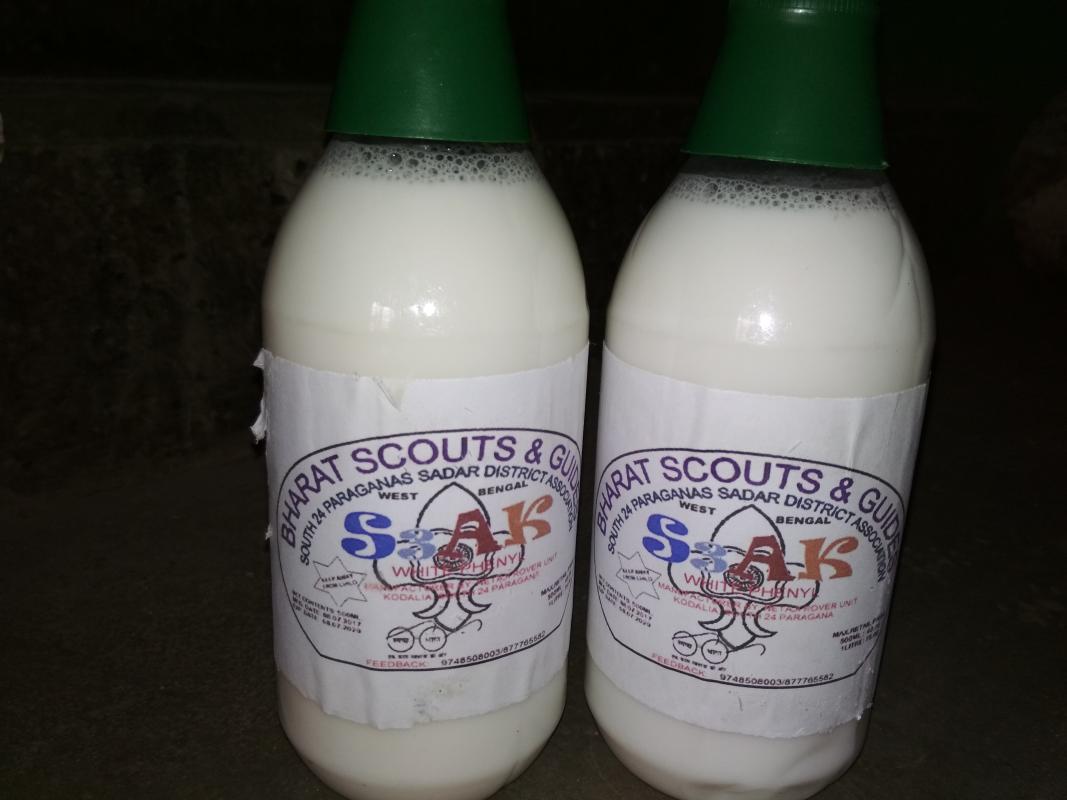  NETAJI SCOUTS AND GUIDES GROUP'S Rovers & DOC(G) start it with PHENYL Business.