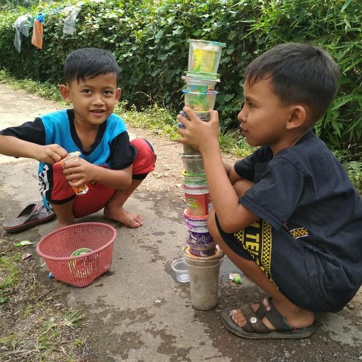 The Children's with Their hope... 