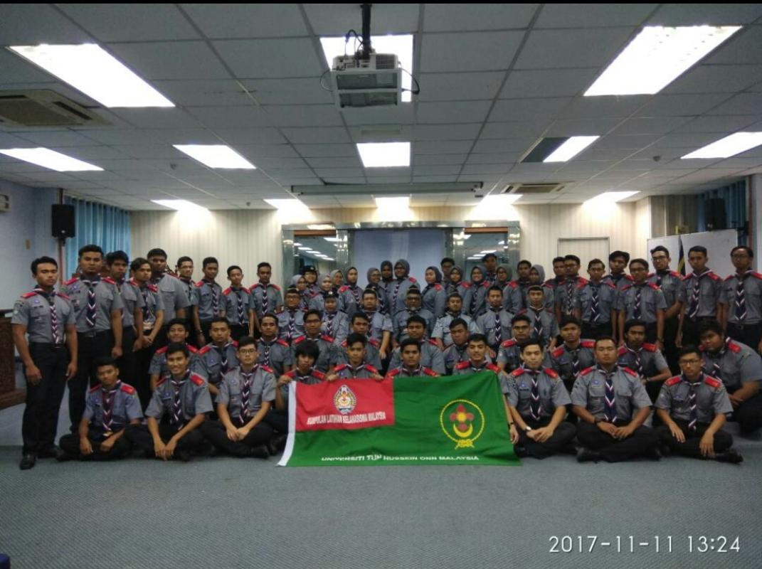 Photo session with all new KLKM members!