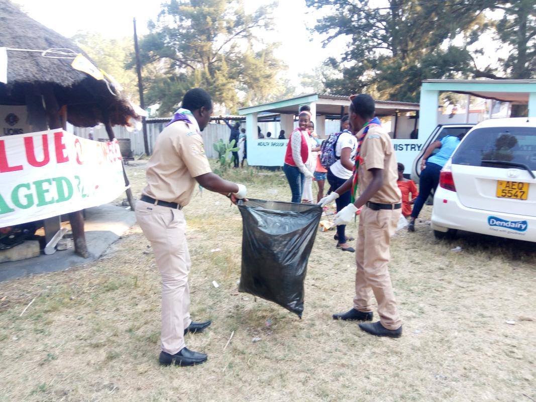 Midlands province scouts conduct an information desk at an exhibition show #Zimbabwe 