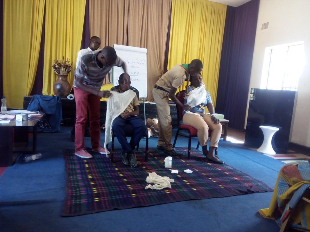 St. John Ambulance International Trains Scouts in Emergency Scene Management