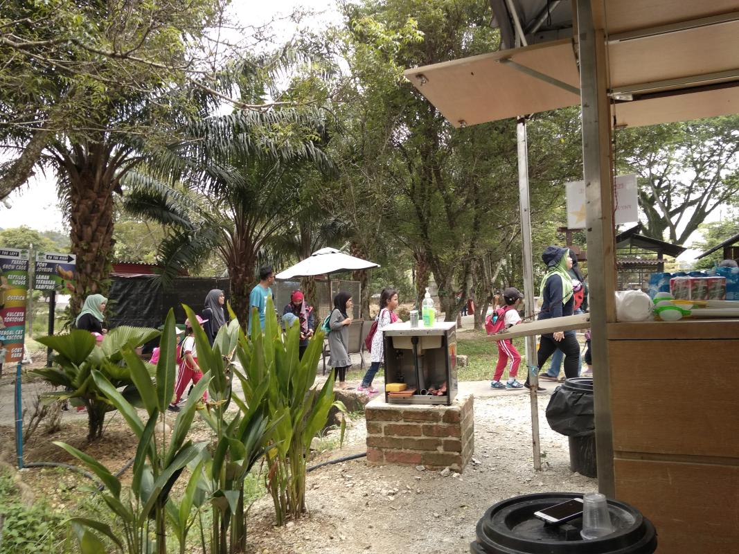 PROGRAM KESUKARELAWANAN KE G2G ANIMAL GARDEN