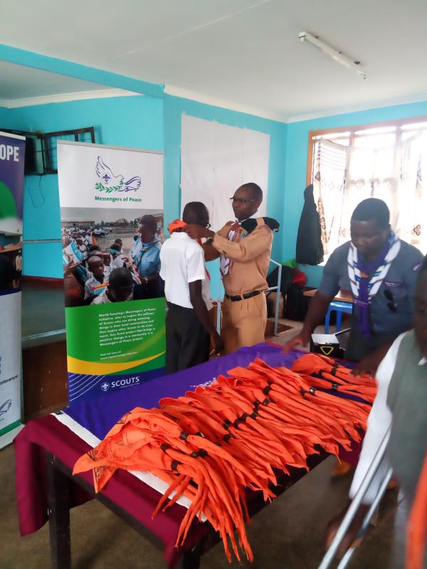 Introducing young girls & boys in the world of Scouting. 