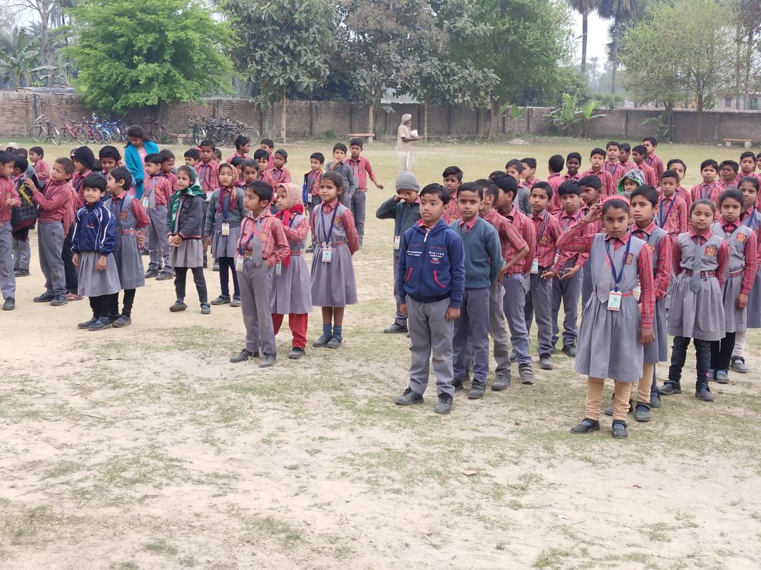 नन्हे-मुन्ने बच्चों को देशभक्ति का पाठ